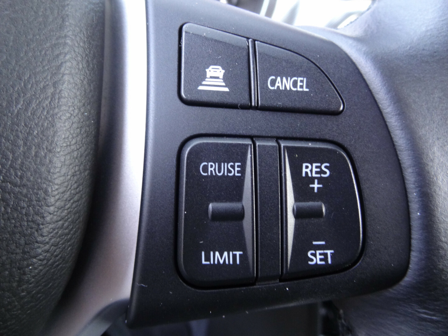 Suzuki-Vitara-40
